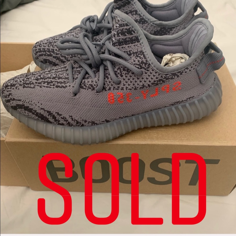 Yeezy 350 V2